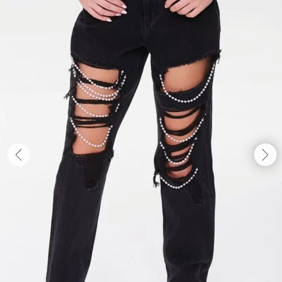 Forever 21 Distressed Pearl Detail Black Jeans - Picture 2 of 16